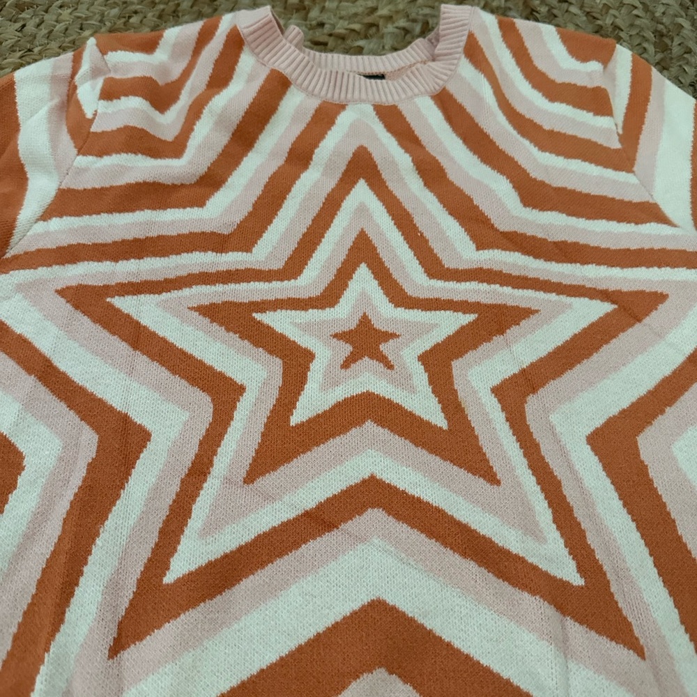 STAR SWEATER TOP - Picture 3 of 7